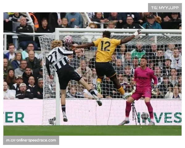 维萨伤缺影响纽卡斯尔锋线轮换,埃迪·豪倚重现有阵容 维萨伤缺影响纽卡斯尔锋线轮换,埃迪·豪倚重现有阵容