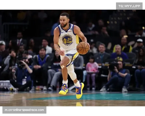 勇士客场挑战魔术，青年军能否阻挡库里连胜脚步？