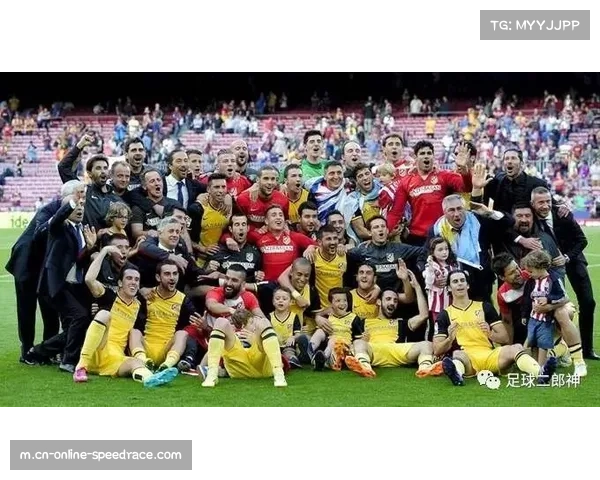 切尔西客场球迷齐声高唱“我们要争冠”